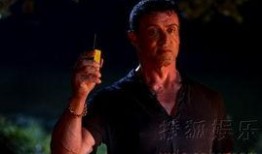 赤警威龙在线观看,在线观影，热血警匪激战一触即发