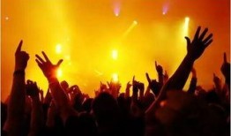 厦门演唱会最新事件爆料,现场惊魂一幕，粉丝紧急疏散