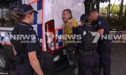 新闻爆料袭警案例视频大全,惊心动魄！袭警案例视频大盘点