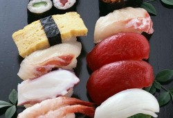 日本寿司新闻爆料视频,揭秘寿司制作背后的惊人真相！